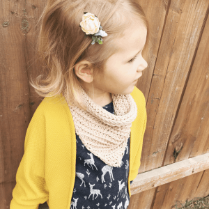 a free crochet pattern for toddlers. Make this crochet cowl for your kids
