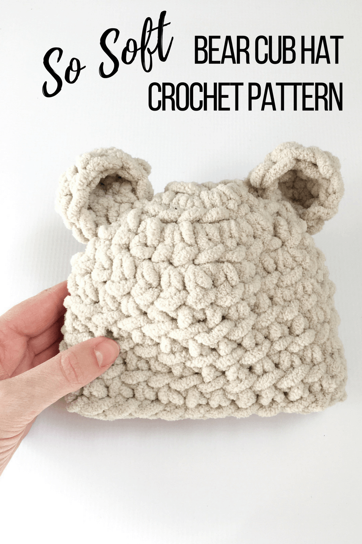 The softest baby bear hat crochet pattern yet! The bear hat is made with plush thick yarn making it a quick project. A beginner friendly crochet pattern. Baby hat crochet patterns.