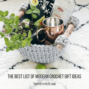 The best list of modern crochet gift ideas for friends.